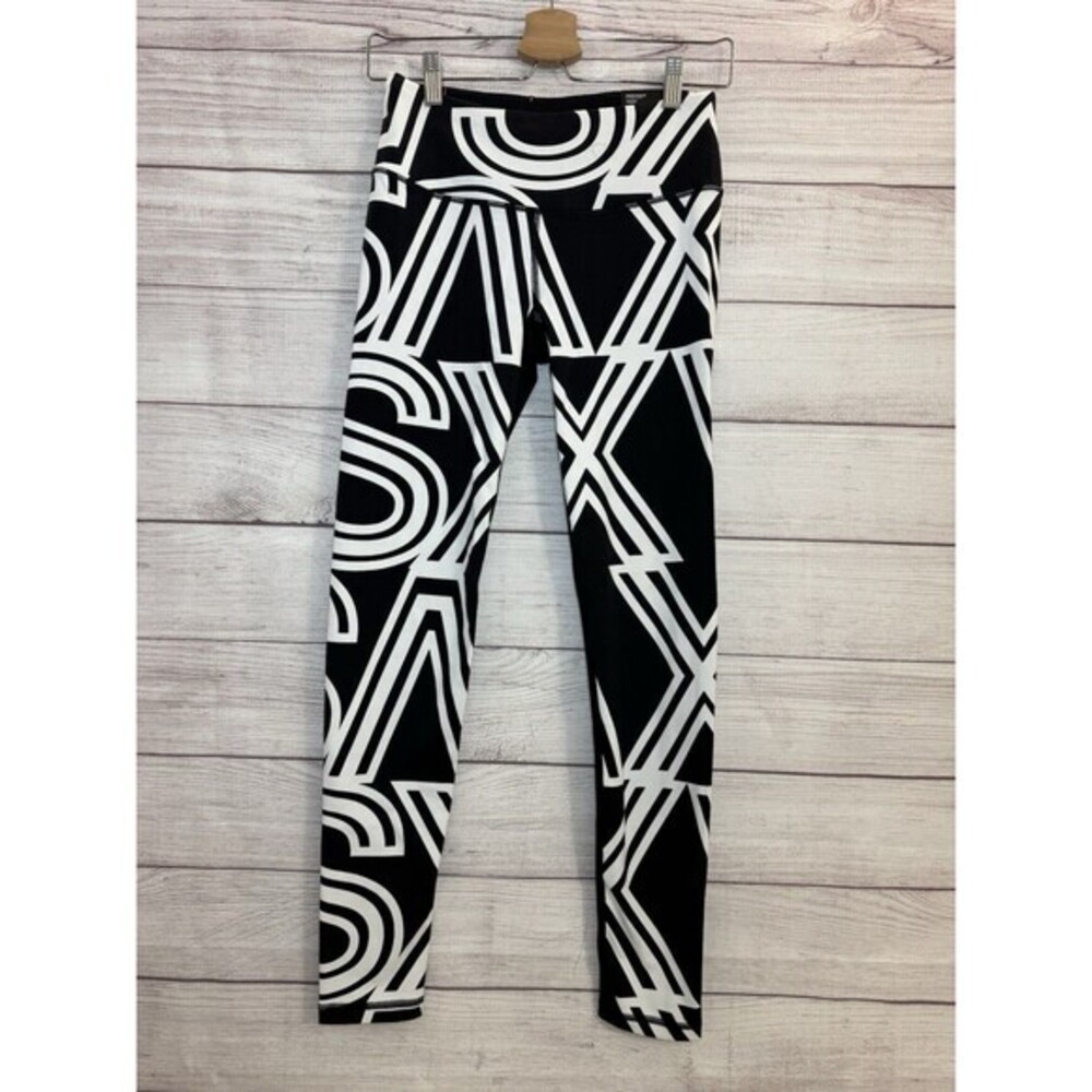 Women's Victoria's Secret Knockout TIGHT  VSX SPORT  yoga pants ,SIZE SMALL